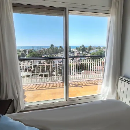 Leonardo Primero Apartment *