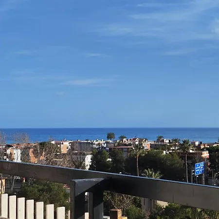 Leonardo Primero Apartment *